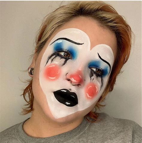 halloween makeup clown